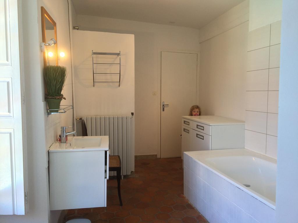 Chateau De Seurre - No Boring People Please - O6-Io-66-95-83 Bed & Breakfast Exterior photo